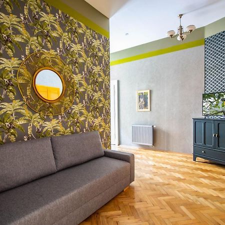 Appartamento 3Bdr Oasis In The Heart Of Praga Esterno foto