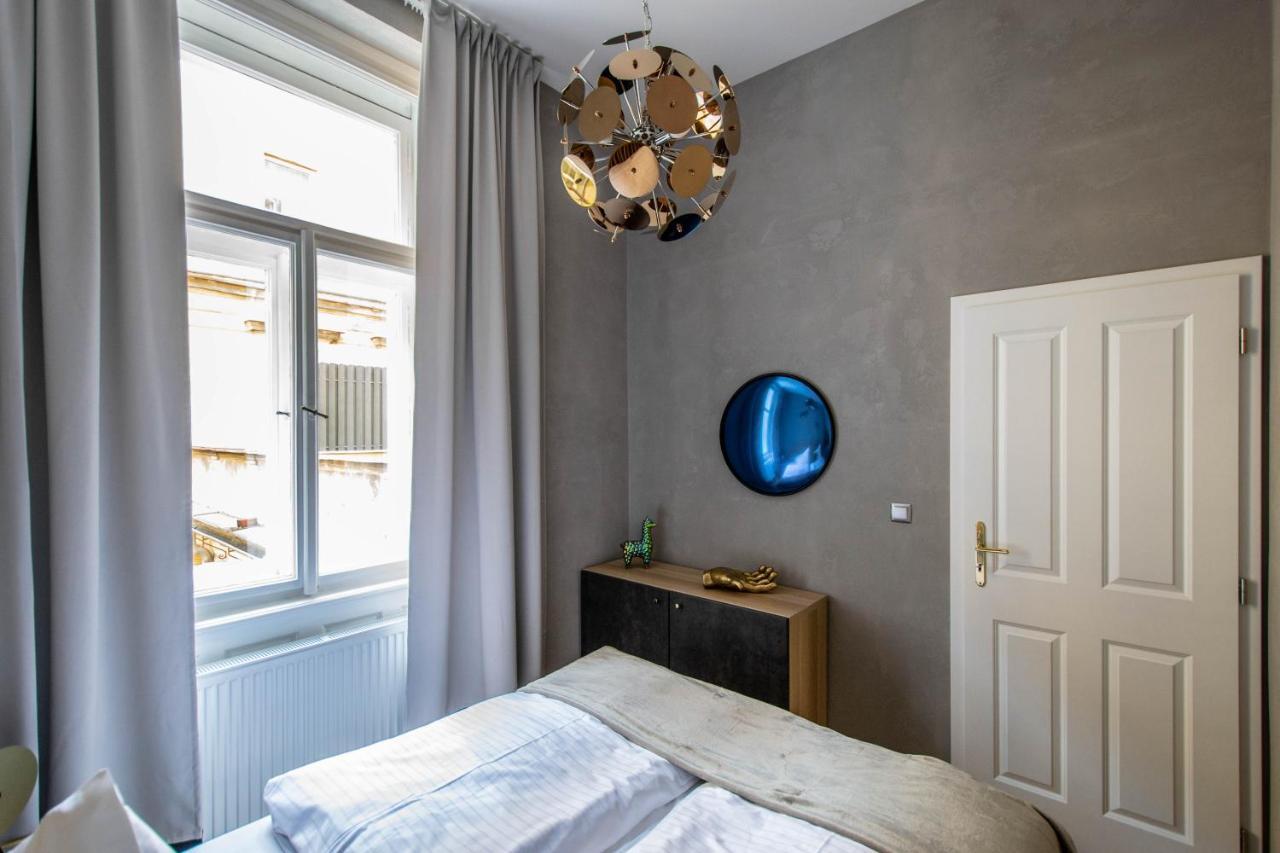 Appartamento 3Bdr Oasis In The Heart Of Praga Esterno foto