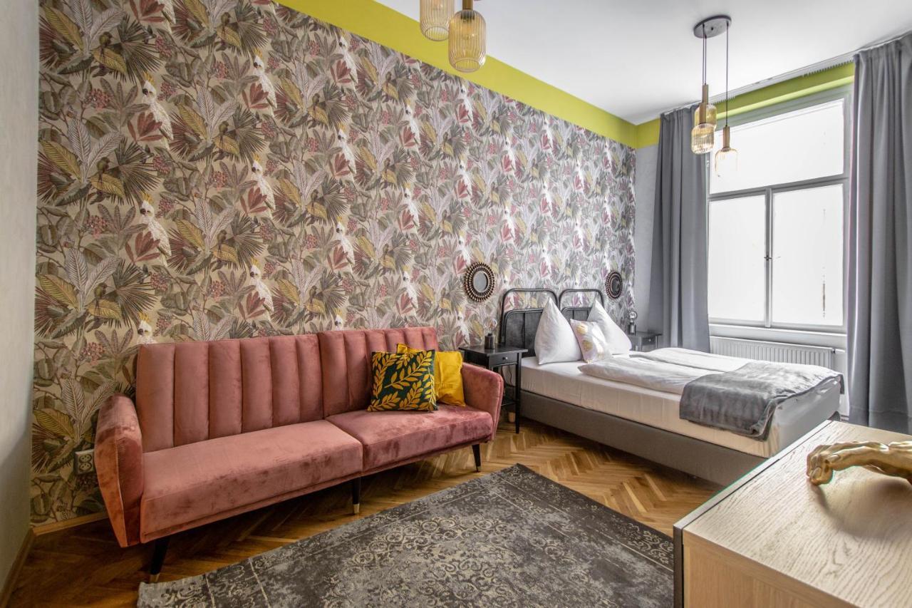 Appartamento 3Bdr Oasis In The Heart Of Praga Esterno foto