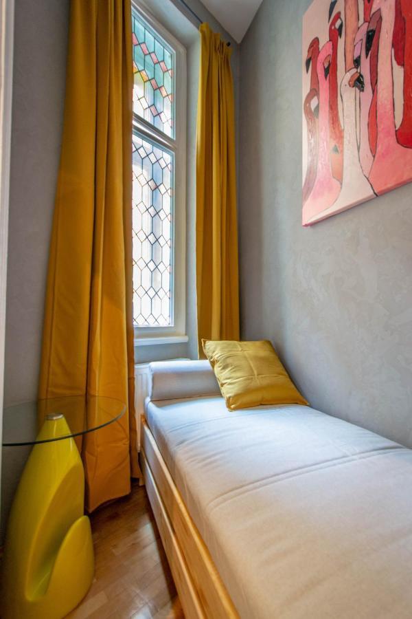 Appartamento 3Bdr Oasis In The Heart Of Praga Esterno foto